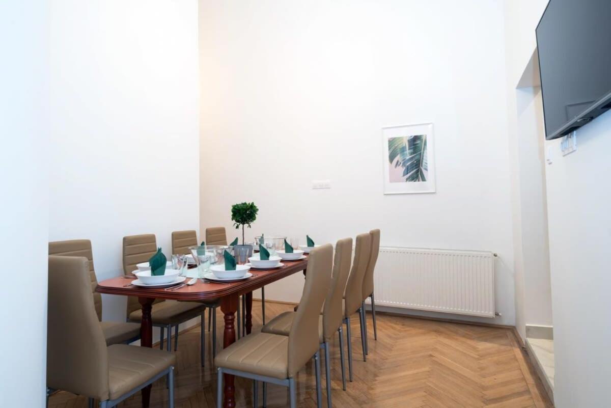 Ultra Central Large Stylish Apartment Budapest Exterior photo